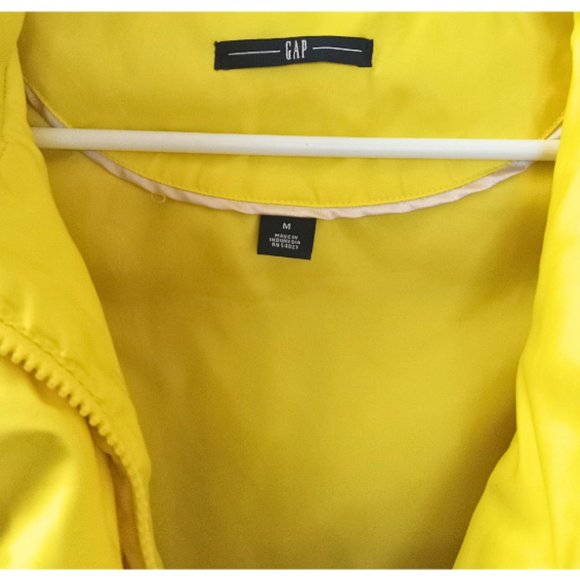 Gap Down Puffer Vest Size M - Picture 3 of 4